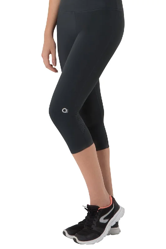 Smooth Fitness Capri Pant - Dark Grey