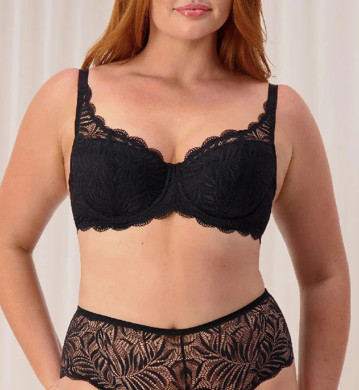 ESSENTIAL LACE BALCONETTE PADDED BRA