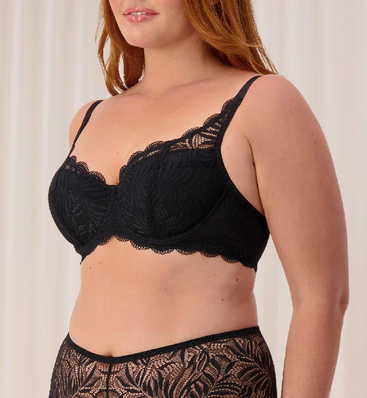 ESSENTIAL LACE BALCONETTE PADDED BRA