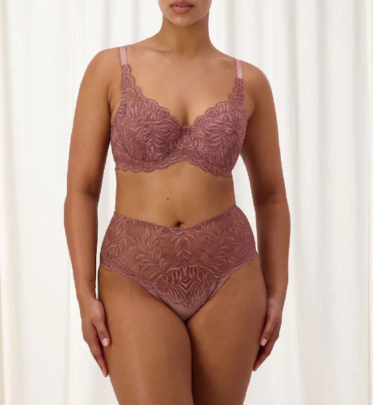 ESSENTIAL LACE BALCONETTE PADDED BRA