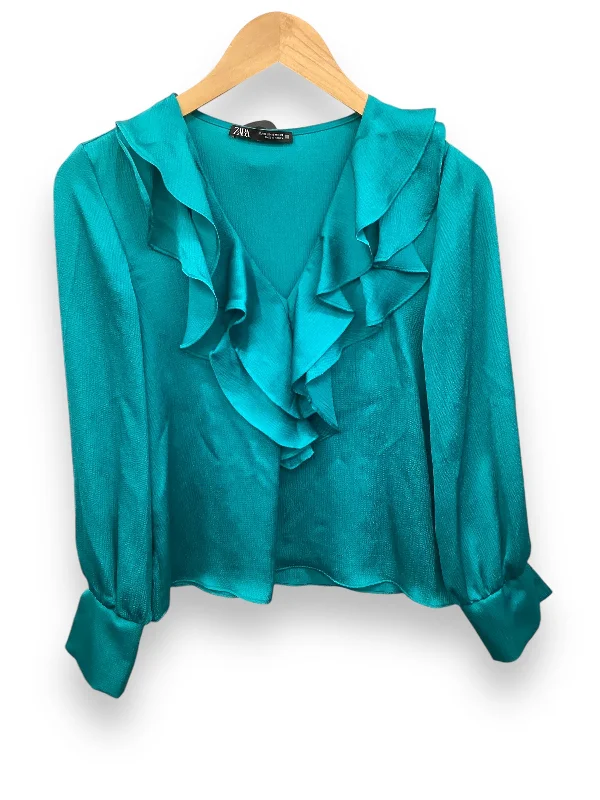 Top Long Sleeve By Zara In Green, Size: S